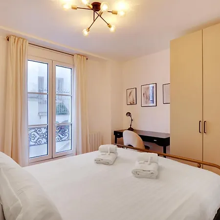 Pick A Flat's In Montmartre - Rue Drevet * Paris