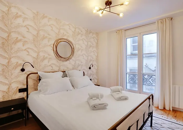 Pick A Flat's In Montmartre - Rue Drevet * Paris